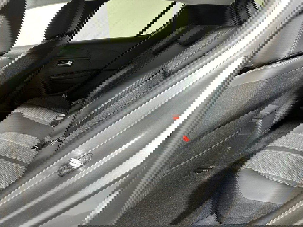 Peugeot 208 nuova a Sondrio (11)