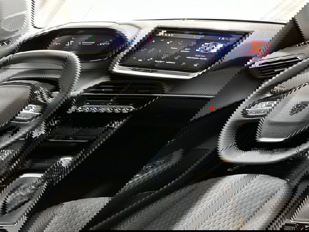 Peugeot 208 nuova a Sondrio (13)