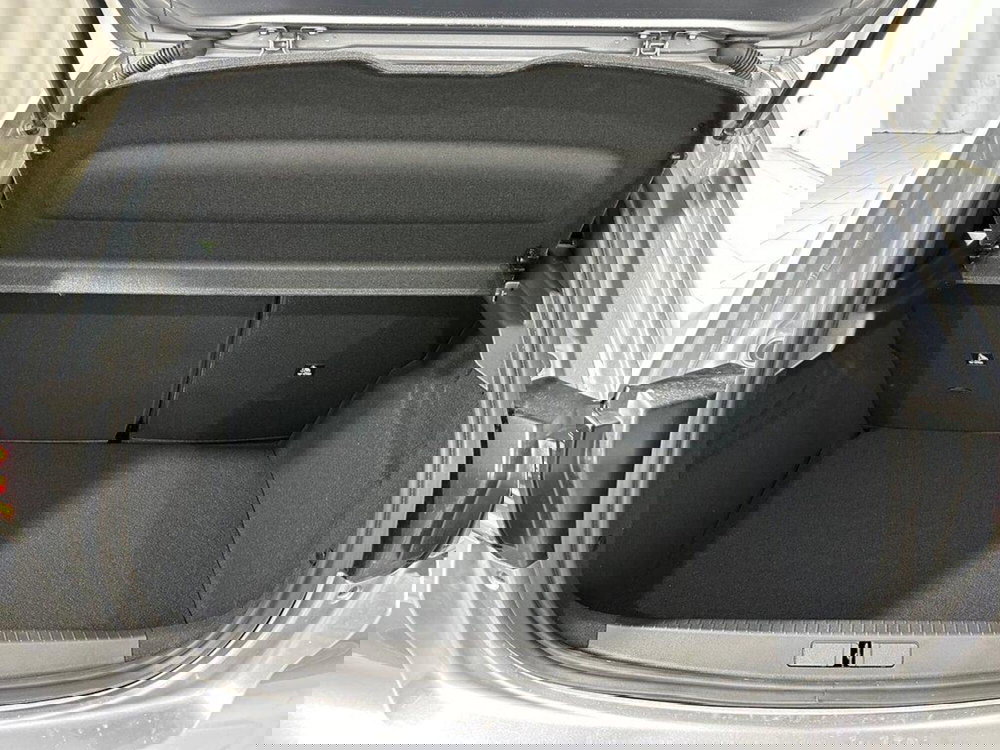 Peugeot 208 nuova a Sondrio (15)