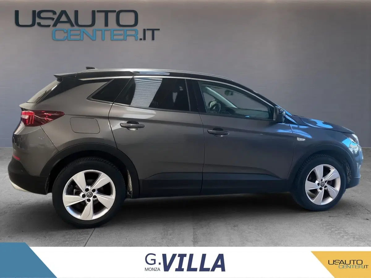 Opel Grandland X usata a Milano (3)