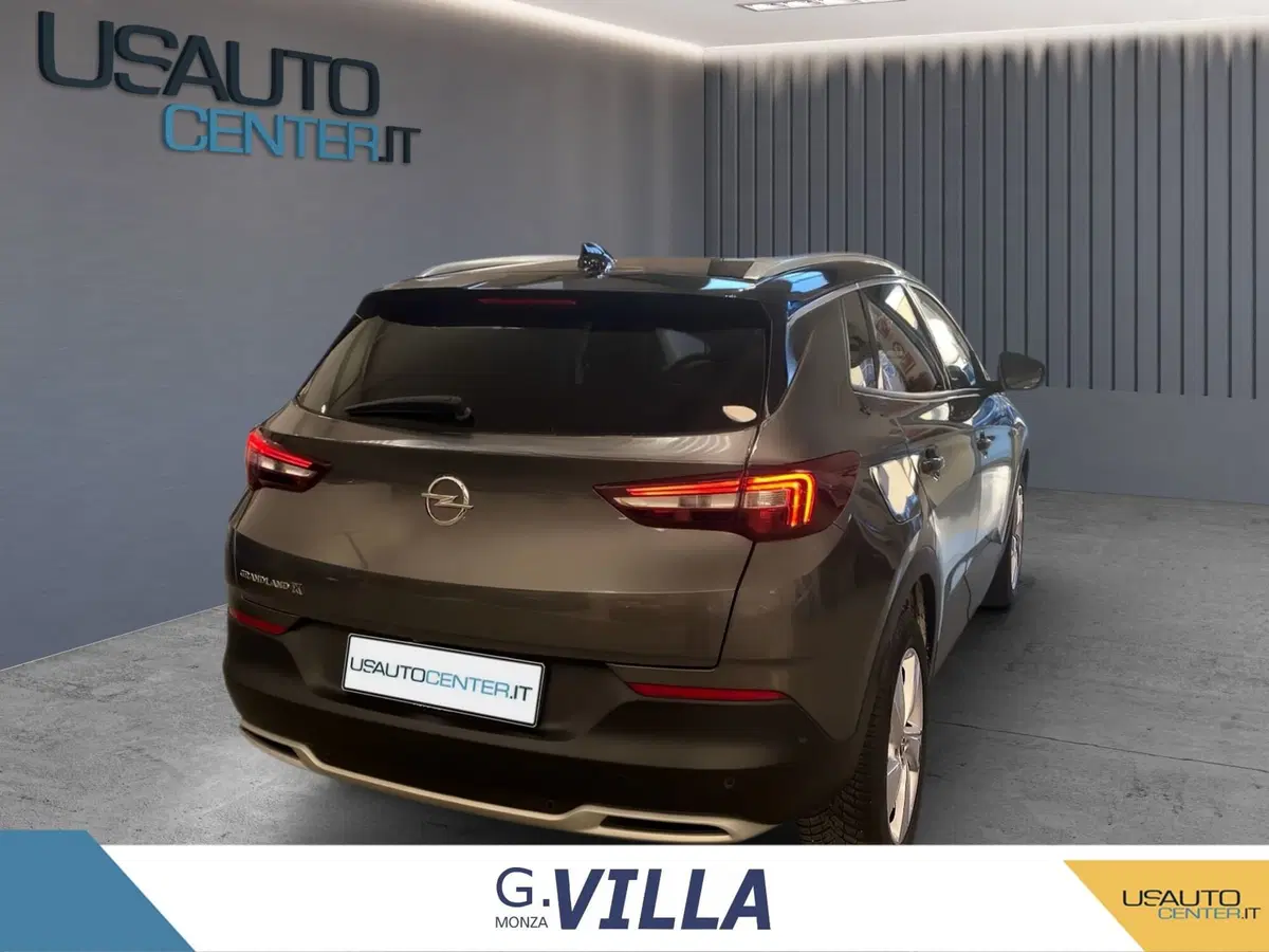 Opel Grandland X usata a Milano (4)