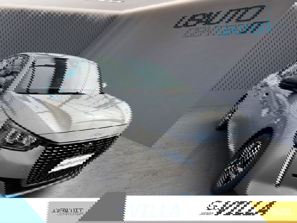 Peugeot 208 usata a Milano (2)