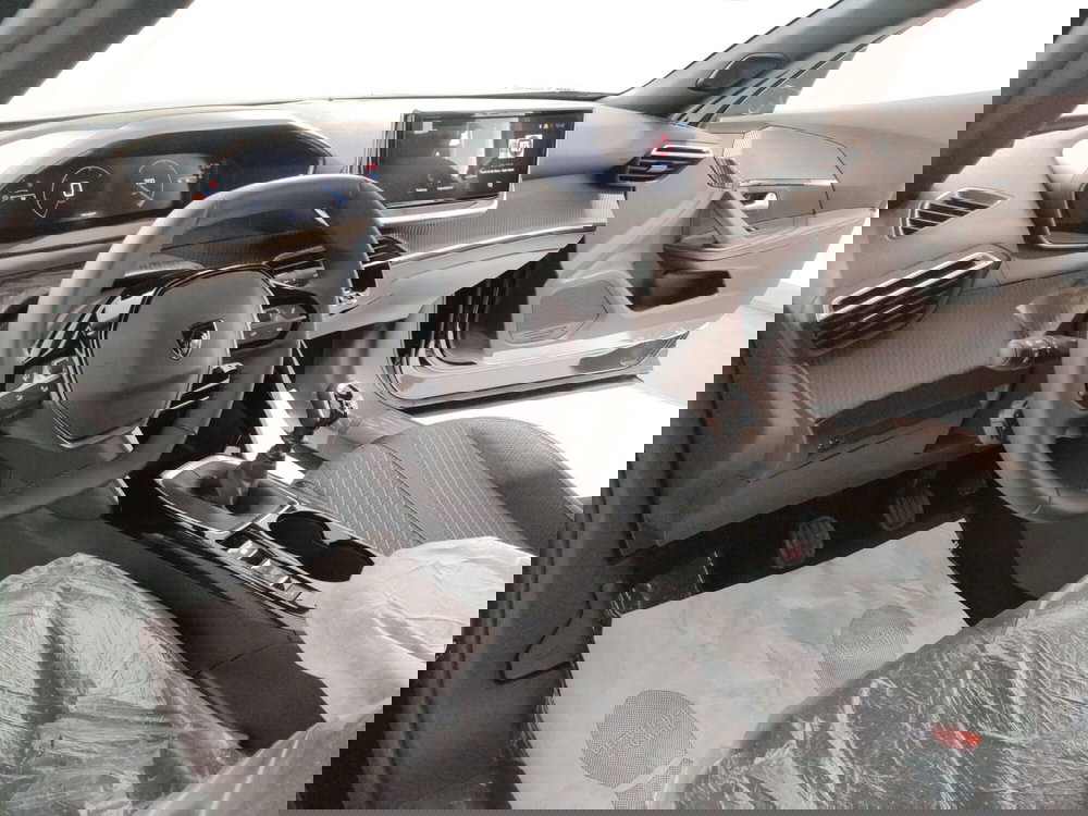 Peugeot 2008 nuova a L'Aquila (11)