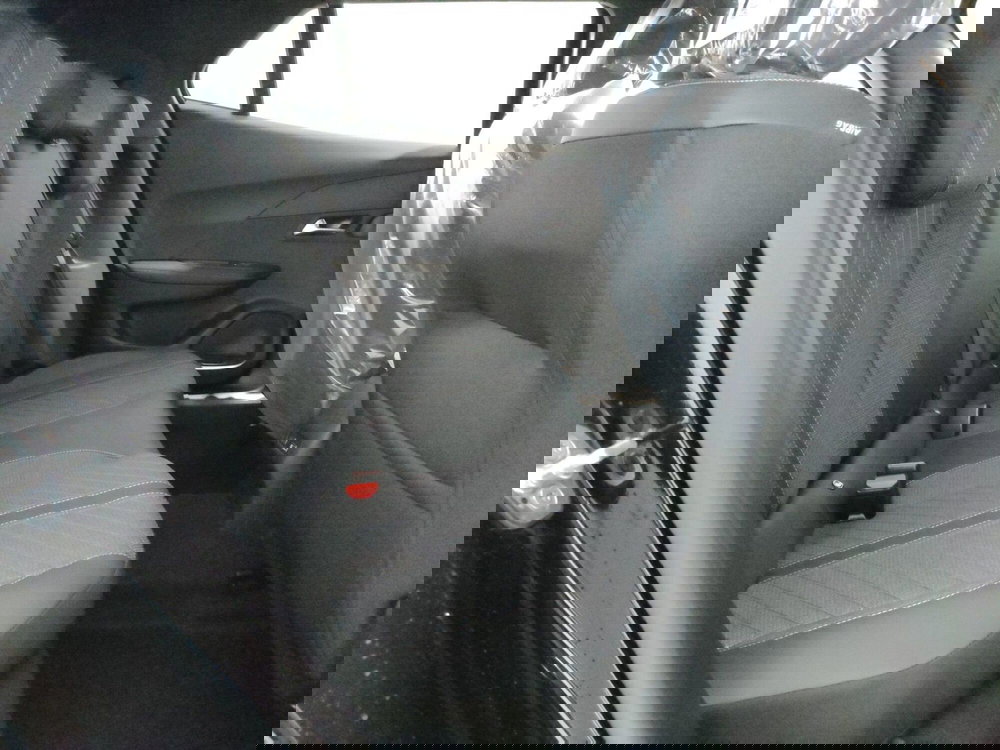 Peugeot 2008 nuova a L'Aquila (14)