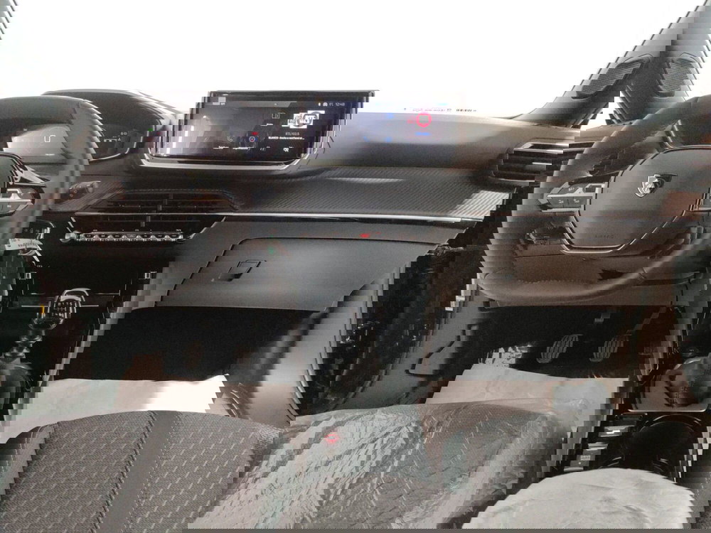 Peugeot 2008 nuova a L'Aquila (16)