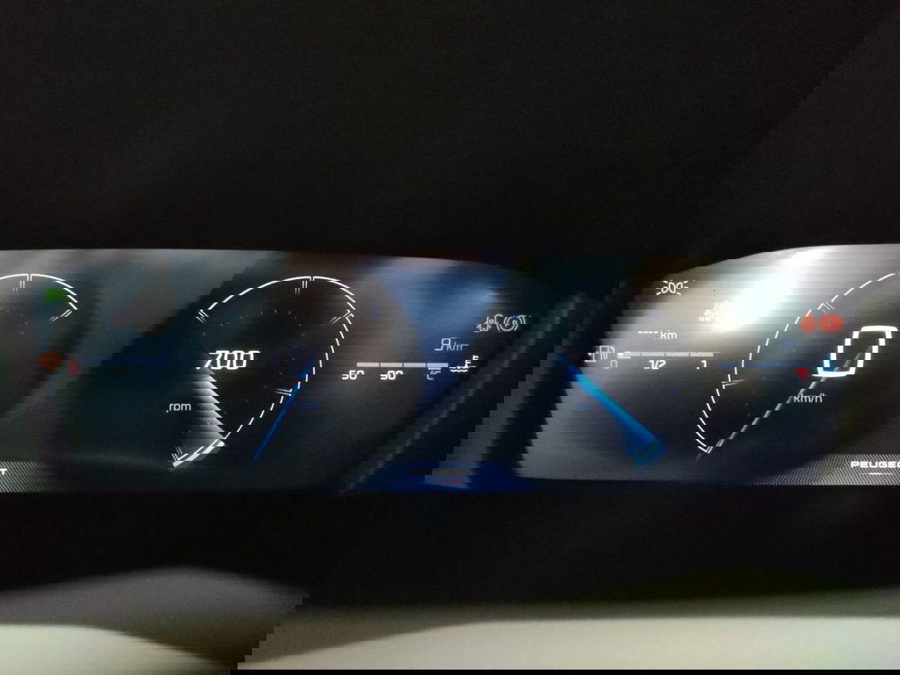 Peugeot 2008 nuova a L'Aquila (18)