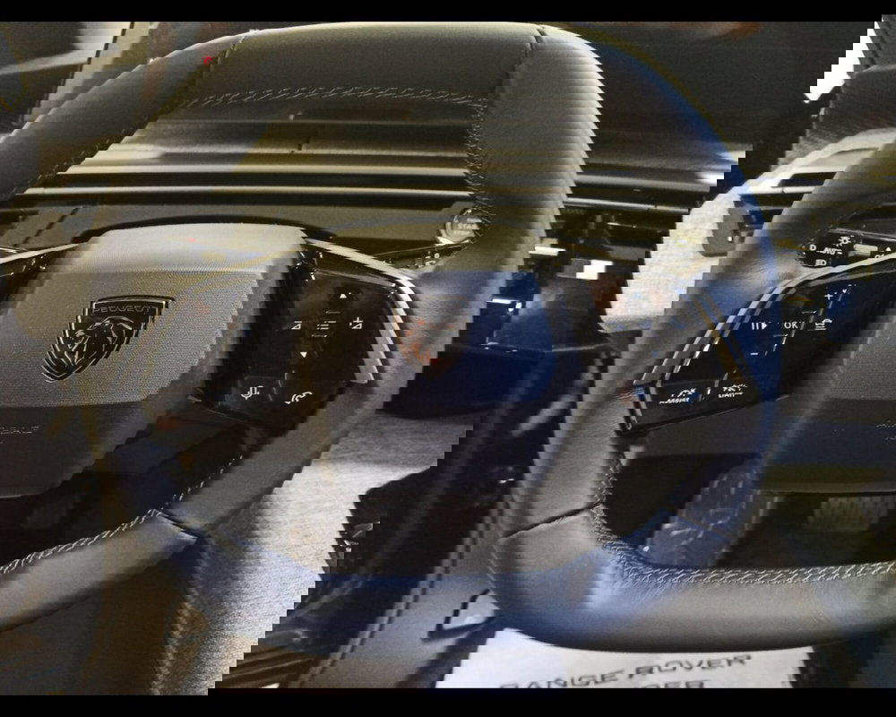 Peugeot 5008 nuova a Treviso (12)