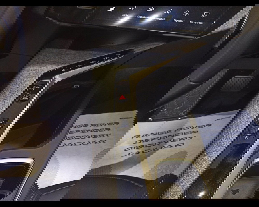 Peugeot 5008 nuova a Treviso (14)