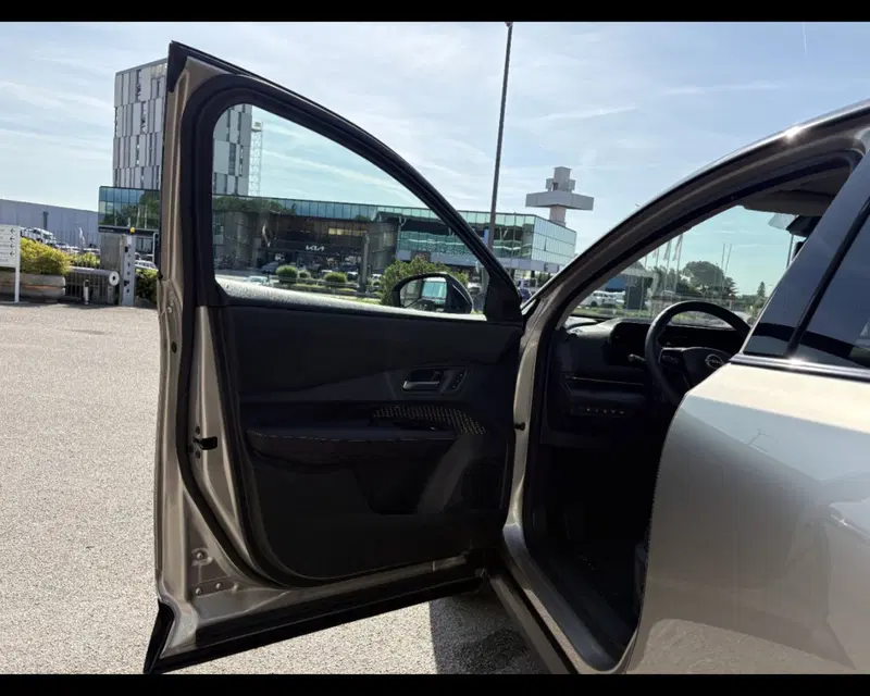 Nissan Ariya nuova a Treviso (12)