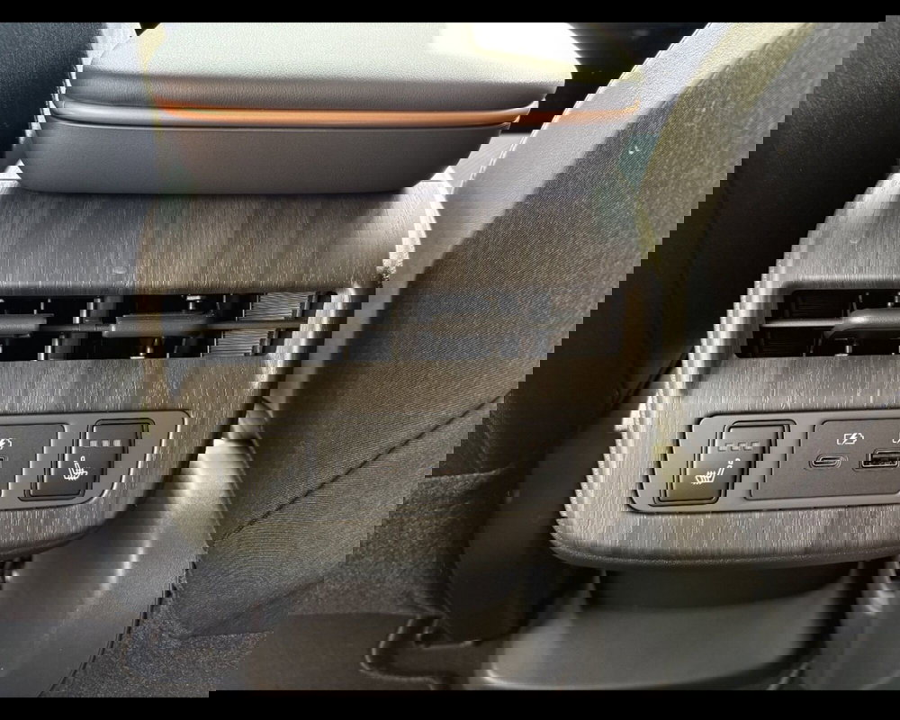 Nissan Ariya nuova a Treviso (7)