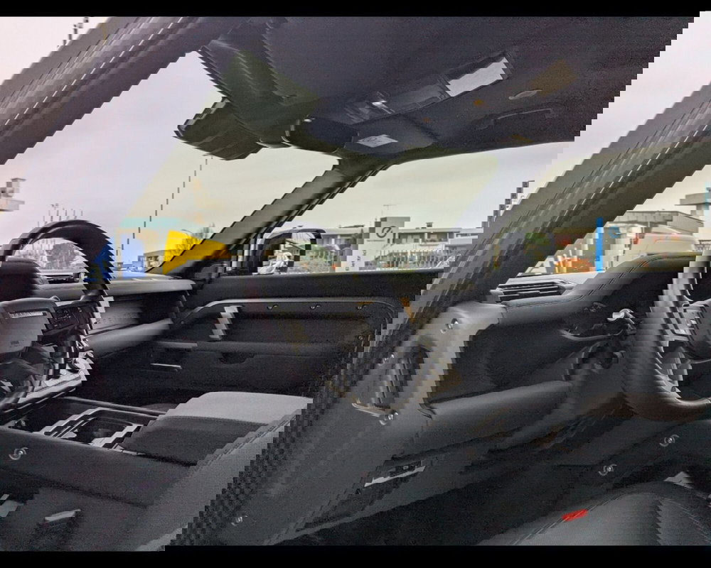 Land Rover Defender usata a Treviso (10)