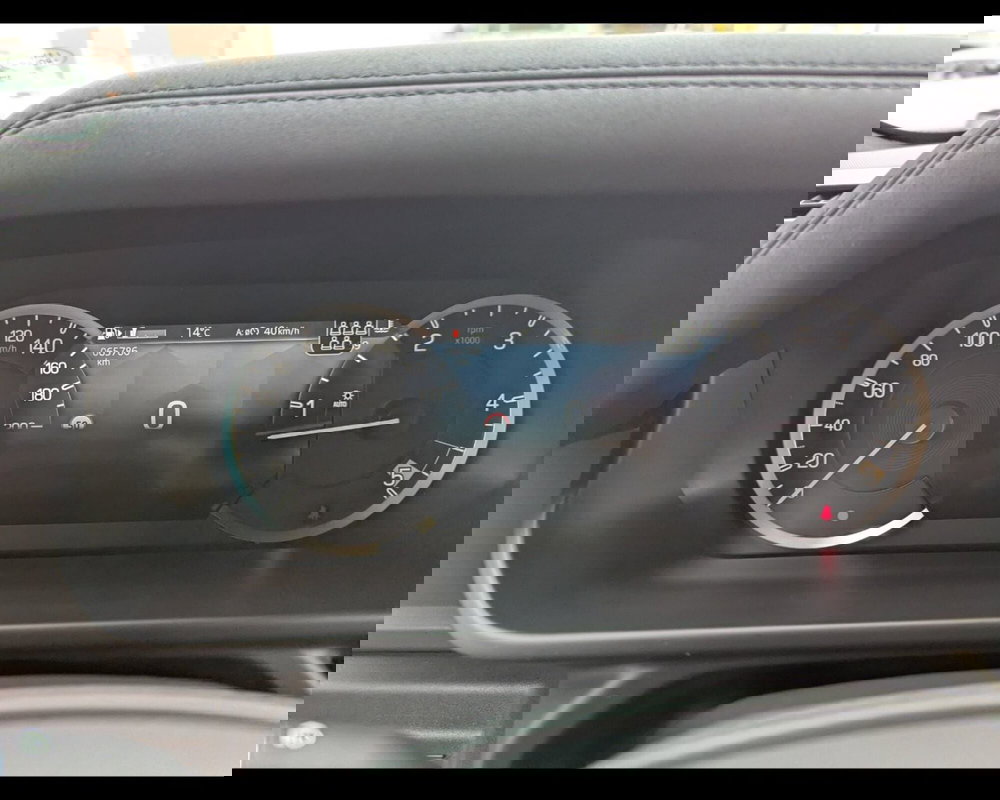 Land Rover Defender usata a Treviso (11)