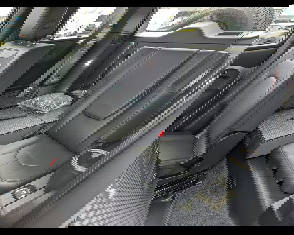 Land Rover Defender usata a Treviso (19)