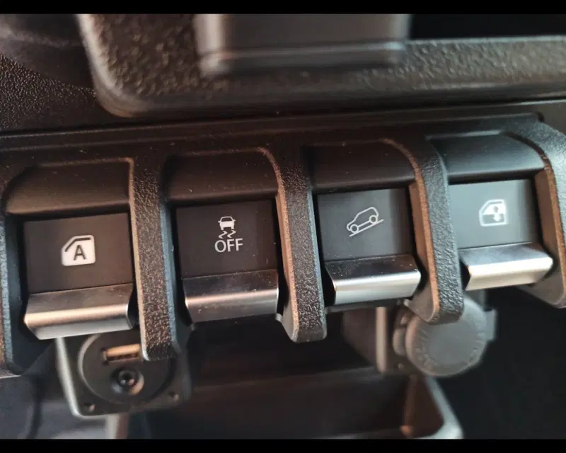 Suzuki Jimny nuova a Treviso (11)