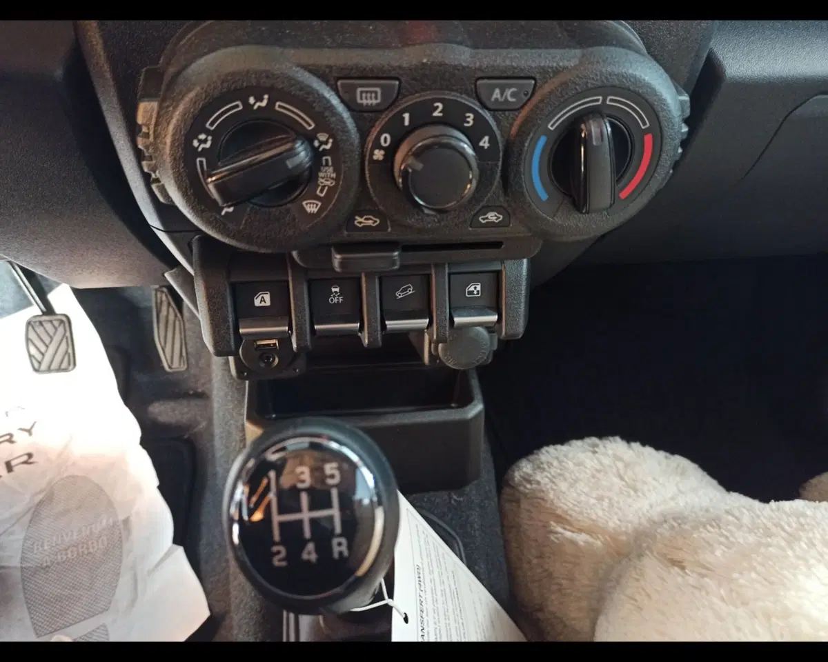 Suzuki Jimny nuova a Treviso (4)
