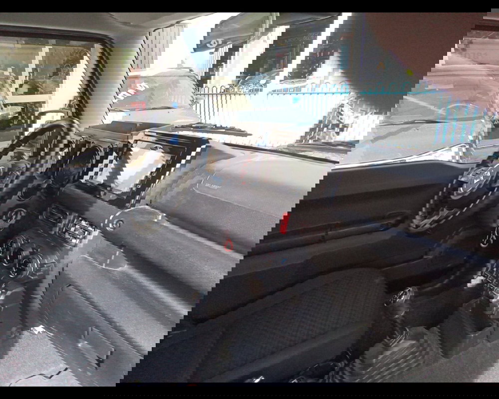 Suzuki Jimny usata a Venezia (10)