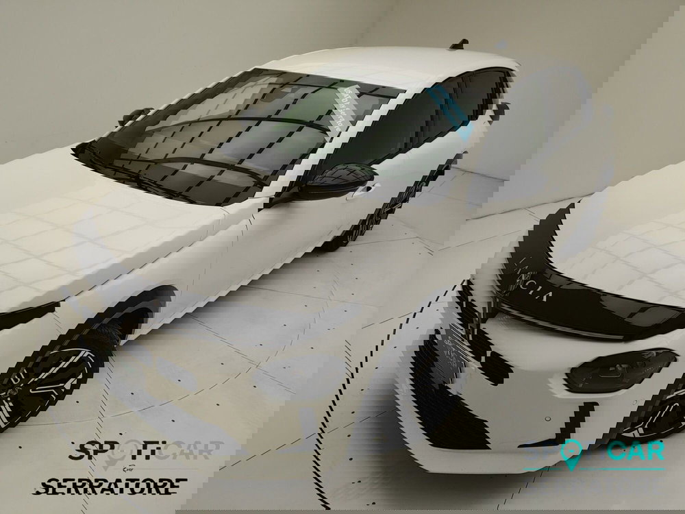 Lancia Ypsilon usata a Como (15)