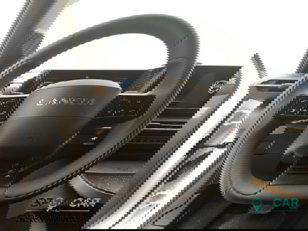 Lancia Ypsilon usata a Como (16)