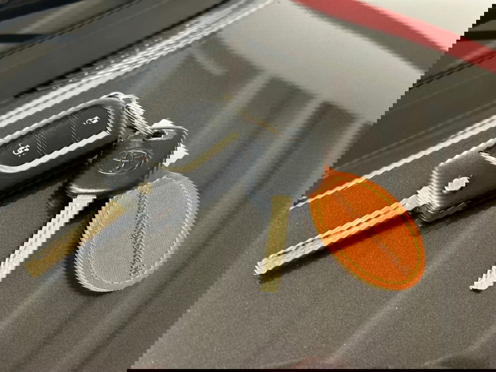 Toyota Yaris usata a Lecco (16)