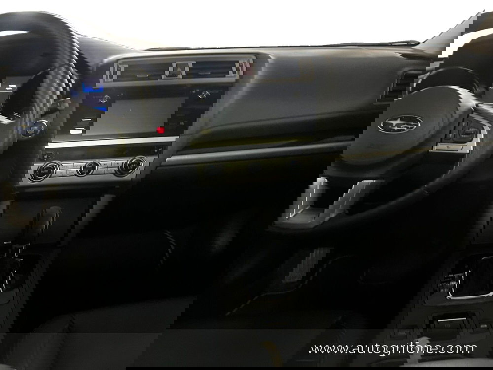 Subaru Outback usata a Modena (11)