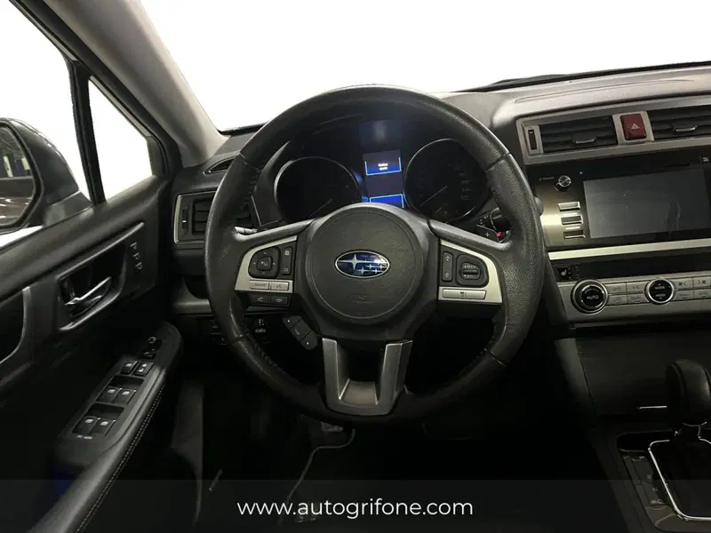 Subaru Outback usata a Modena (12)