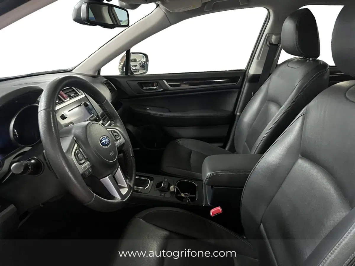 Subaru Outback usata a Modena (9)