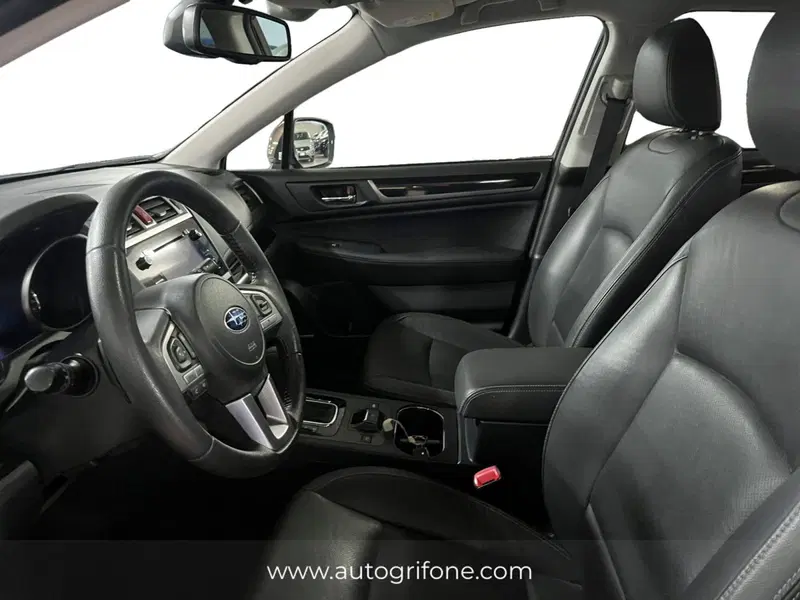 Subaru Outback usata a Modena (9)