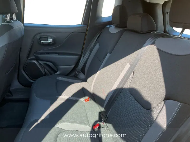 Jeep Renegade usata a Modena (13)