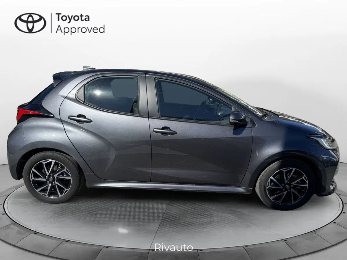 Toyota Yaris usata a Como (12)