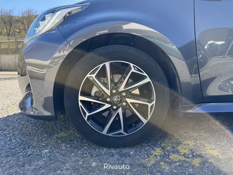 Toyota Yaris usata a Como (13)