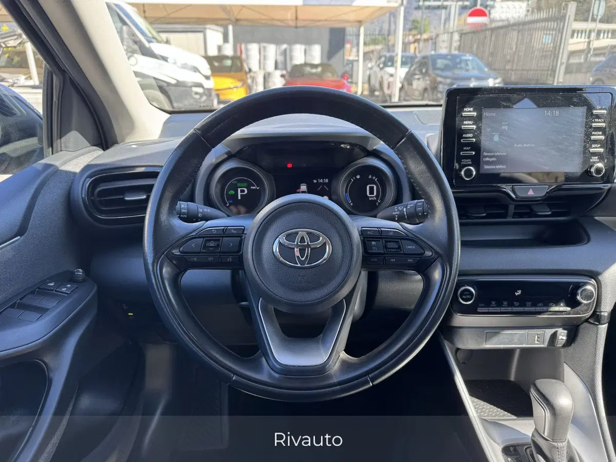 Toyota Yaris usata a Como (8)