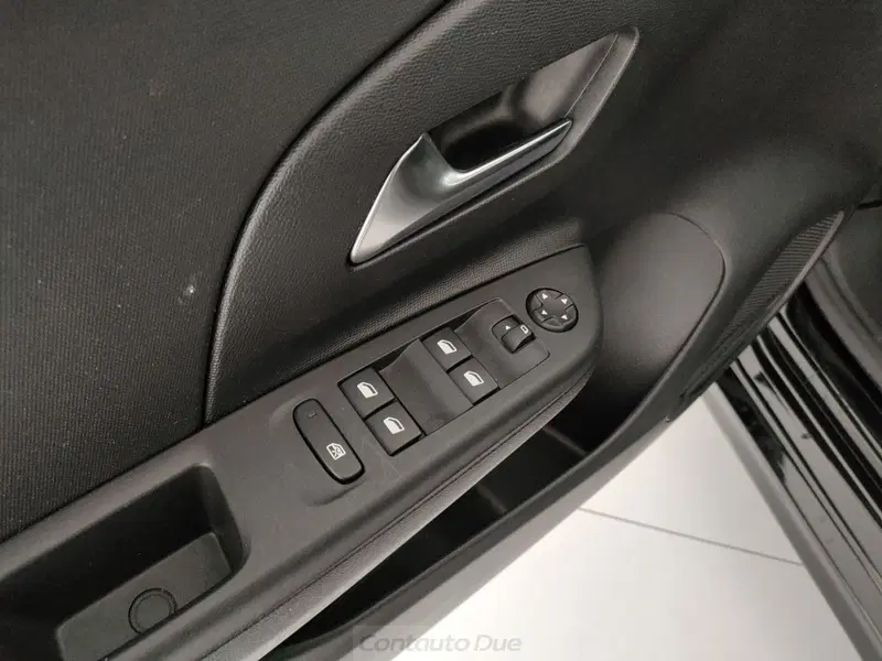 Opel Corsa usata a Caserta (16)