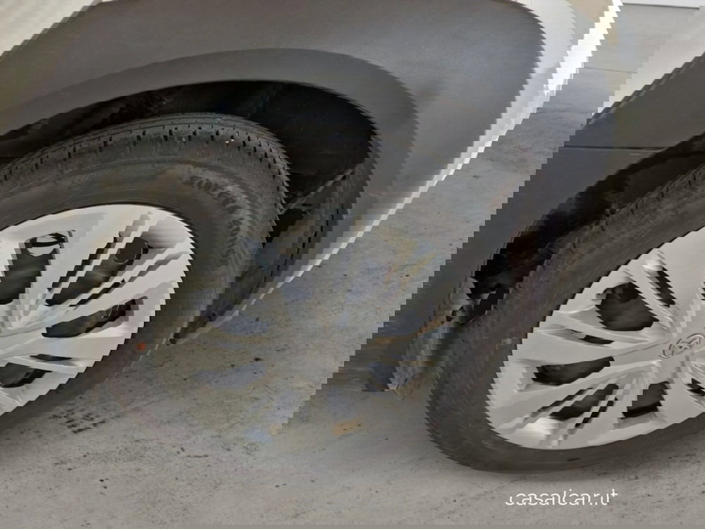 Toyota Aygo X usata a Salerno (15)