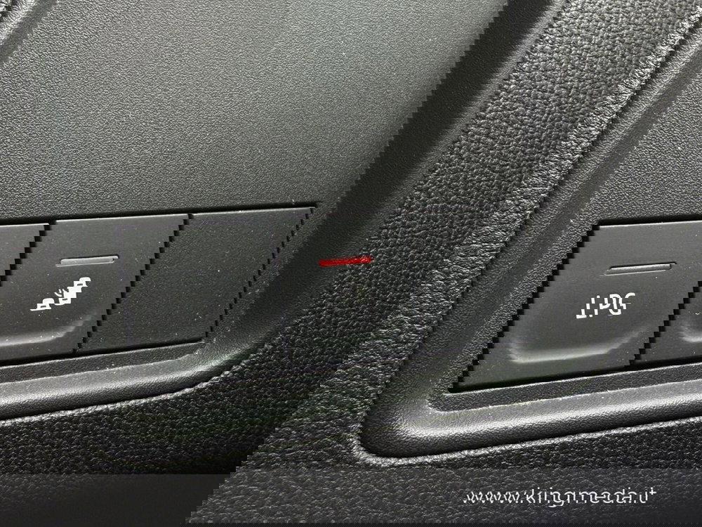 Dacia Duster usata a Monza e Brianza (11)