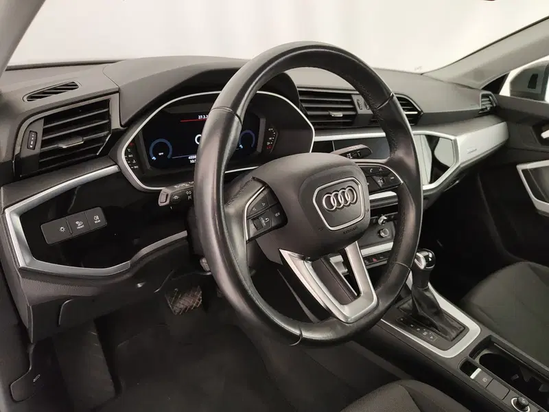 Audi Q3 Sportback usata a Caserta (20)