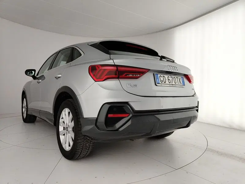 Audi Q3 Sportback usata a Caserta (10)
