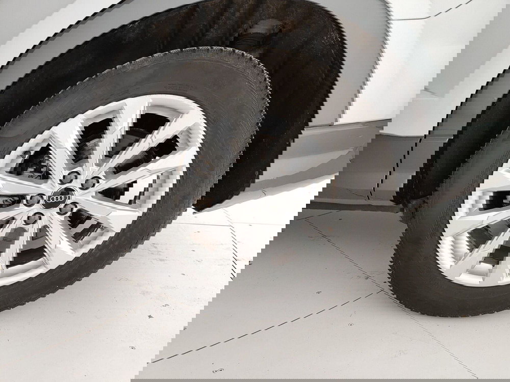 Audi Q3 Sportback usata a Caserta (12)