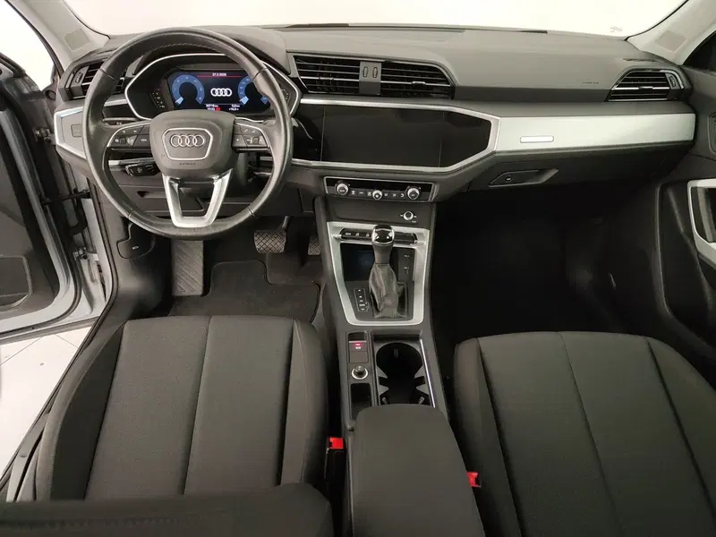 Audi Q3 Sportback usata a Caserta (15)