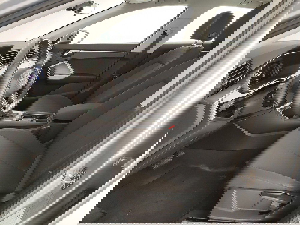 Audi Q3 Sportback usata a Caserta (16)