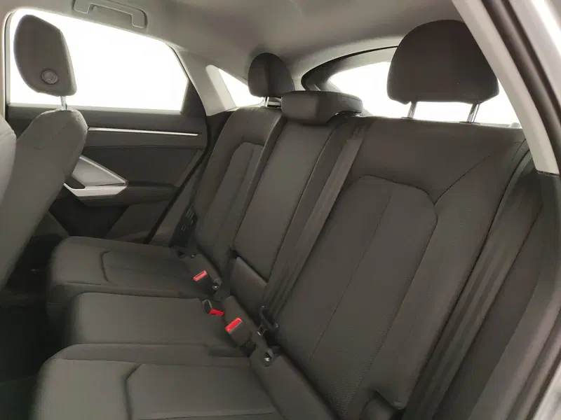 Audi Q3 Sportback usata a Caserta (18)