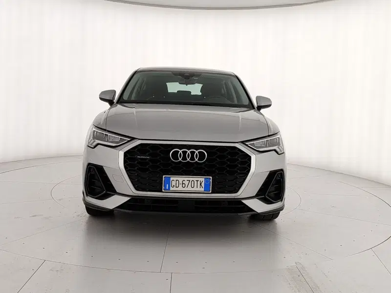 Audi Q3 Sportback usata a Caserta (2)