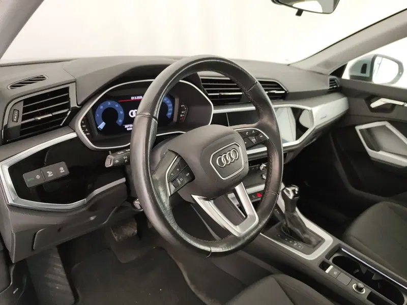 Audi Q3 Sportback usata a Caserta (20)