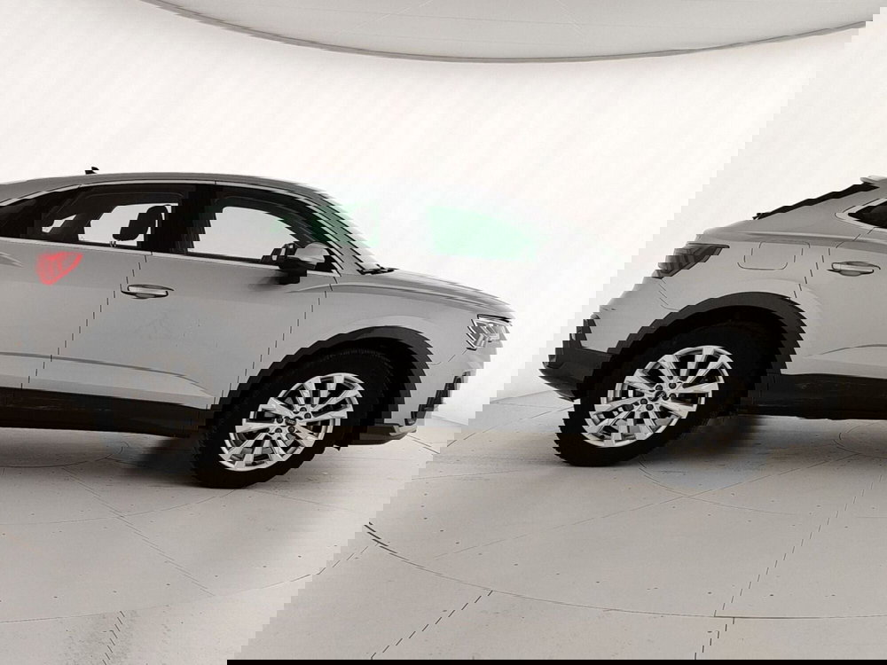 Audi Q3 Sportback usata a Caserta (8)