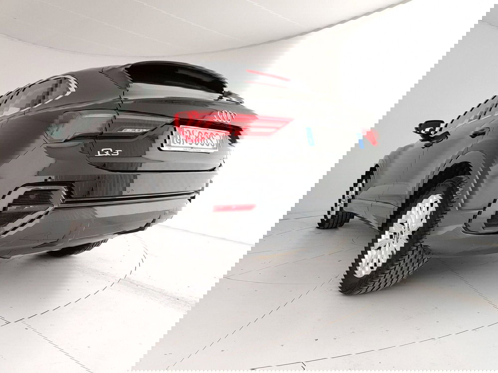 Audi Q3 Sportback usata a Caserta (9)