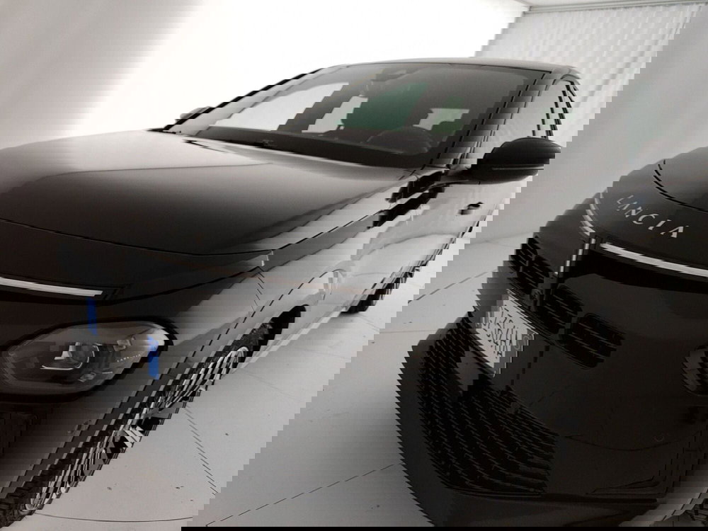 Lancia Ypsilon usata a Caserta (14)