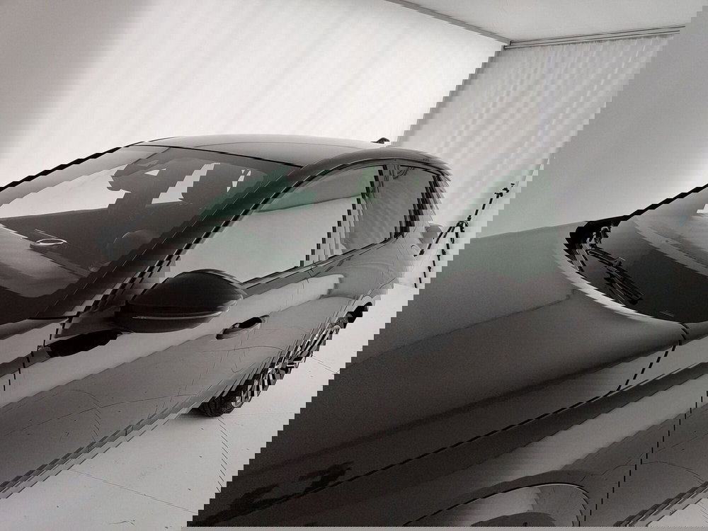 Lancia Ypsilon usata a Caserta (15)