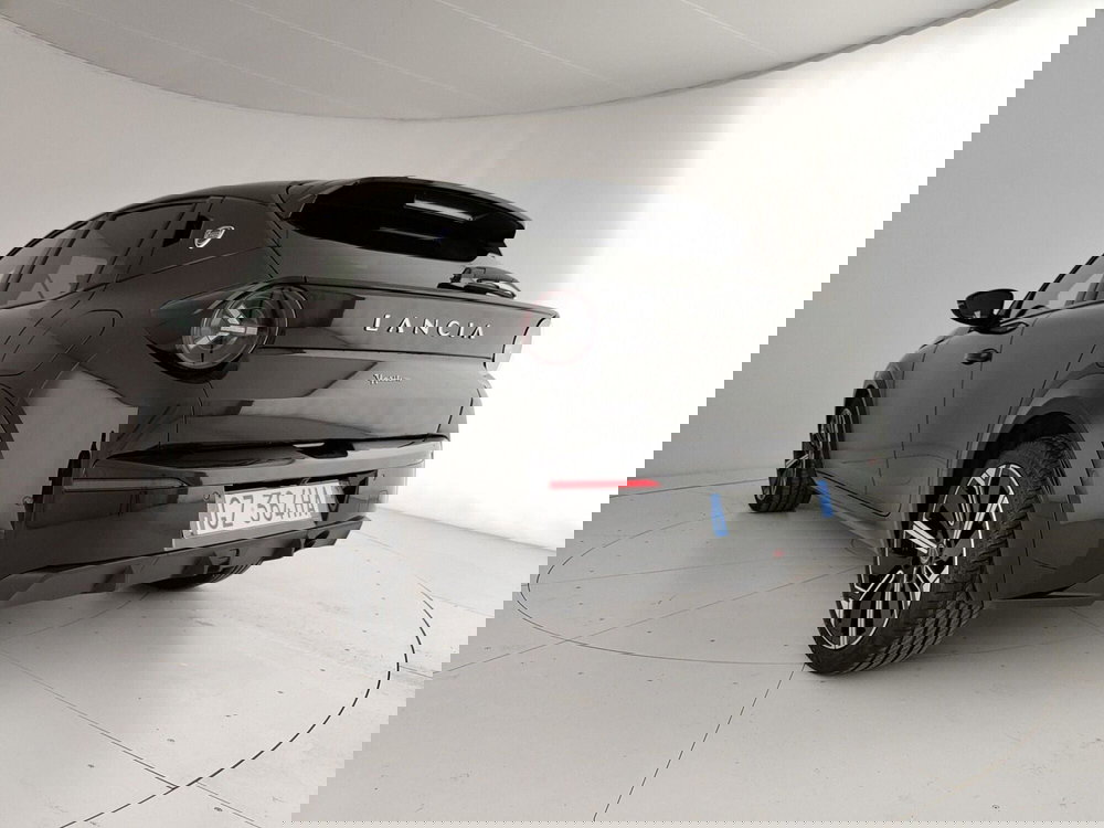 Lancia Ypsilon usata a Caserta (9)