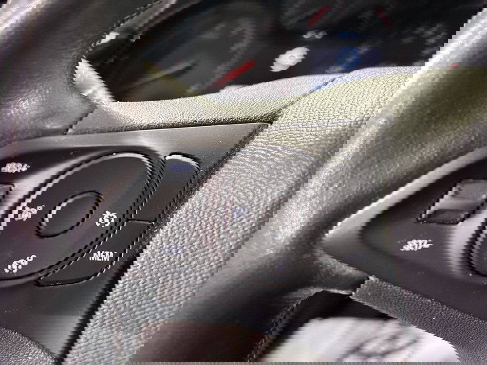 Opel Corsa usata a Milano (16)