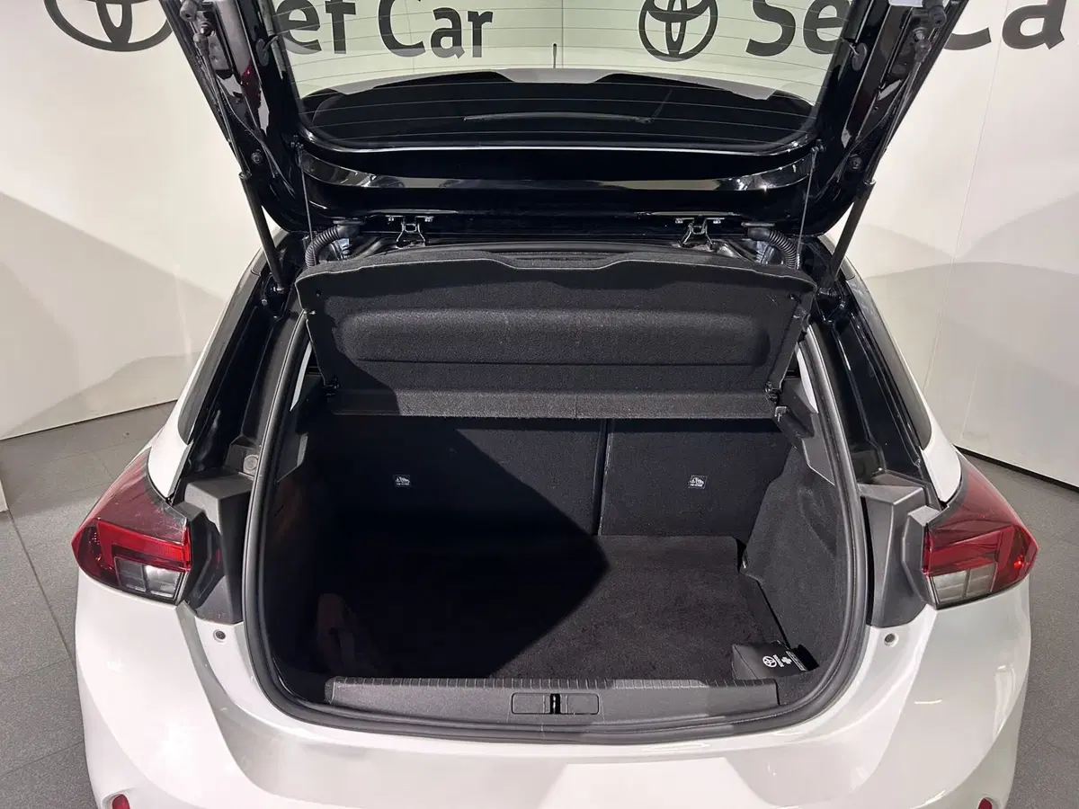 Opel Corsa usata a Milano (6)