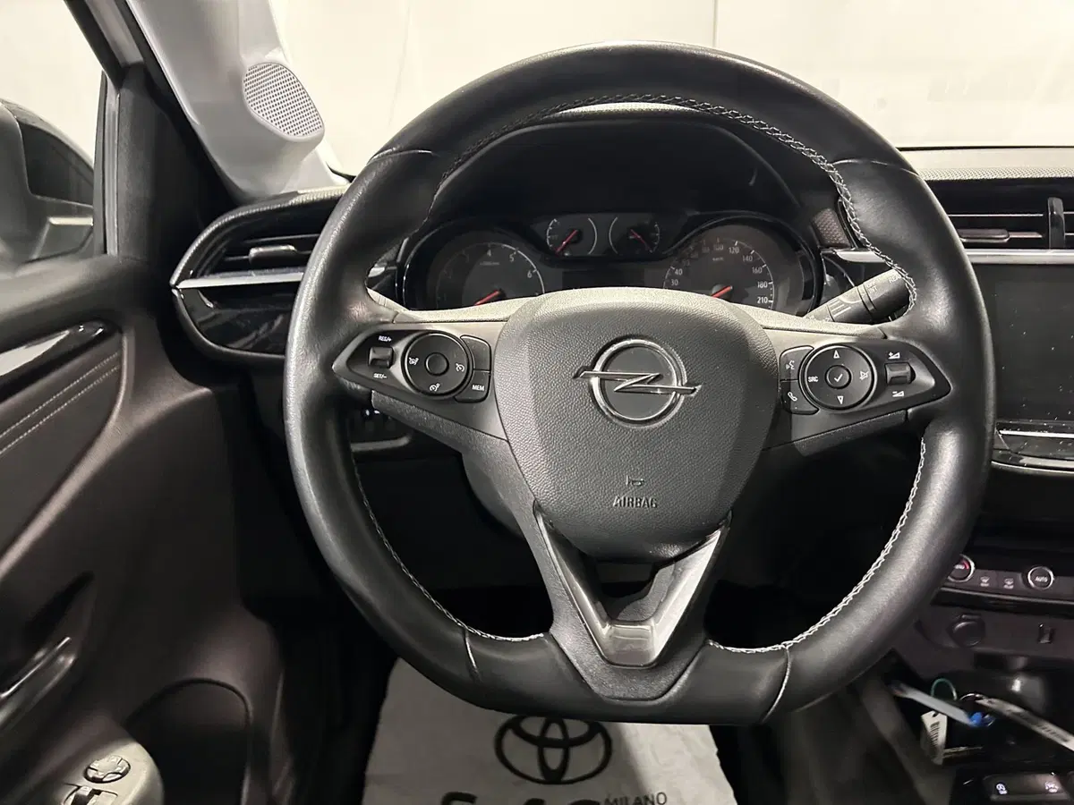 Opel Corsa usata a Milano (8)